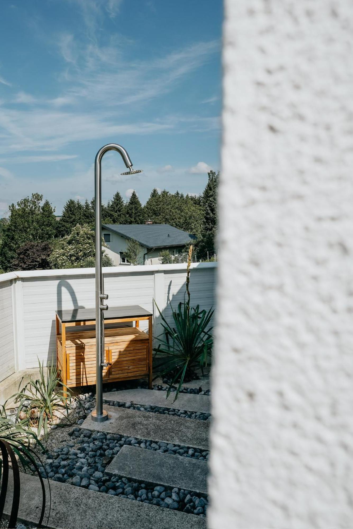 Weingut Holler Chalet Weingarten Spielfeld Esterno foto