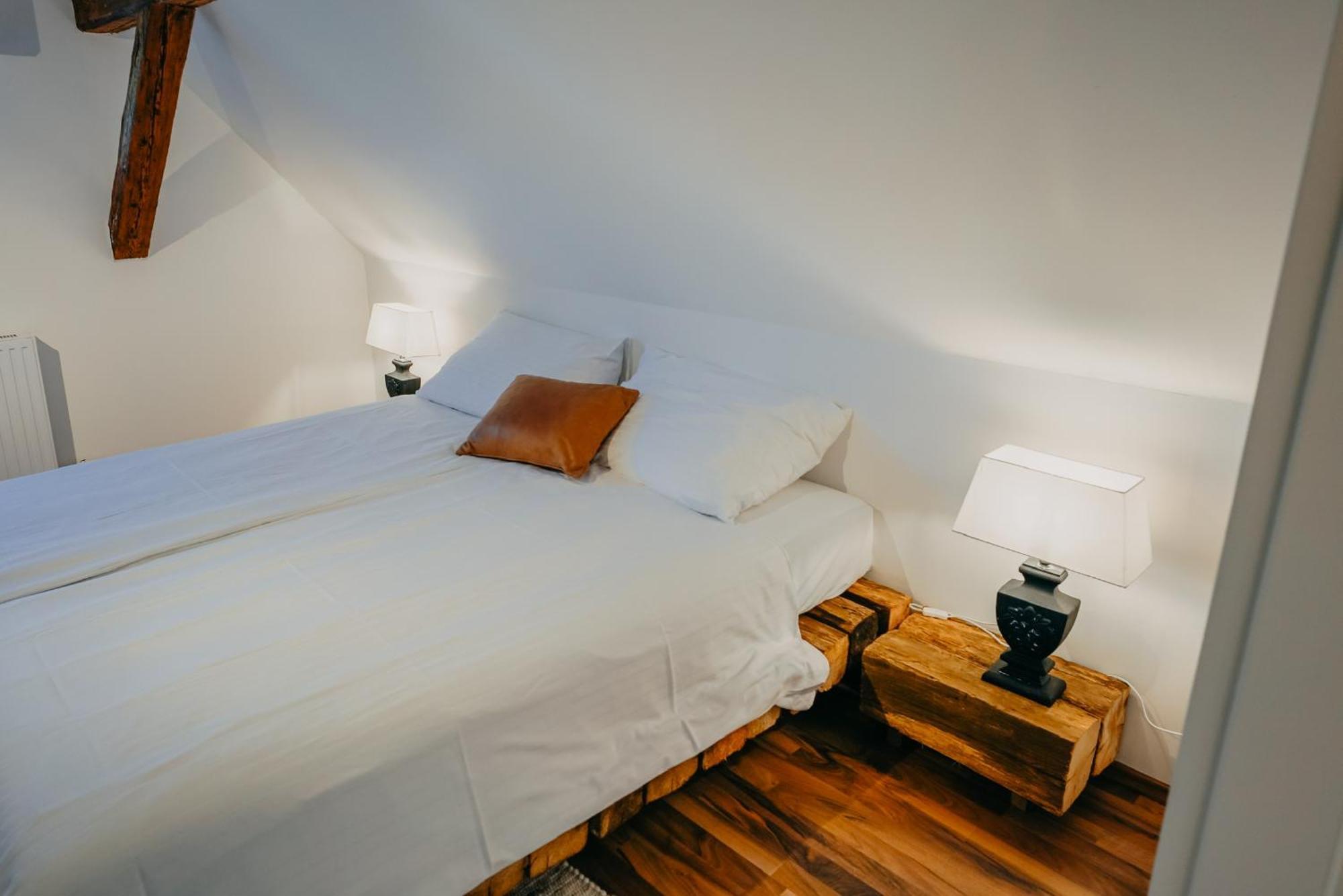 Weingut Holler Chalet Weingarten Spielfeld Esterno foto